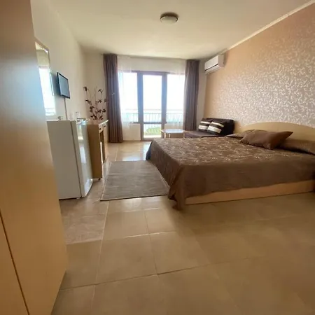 Hotell Family Rai-only Adults