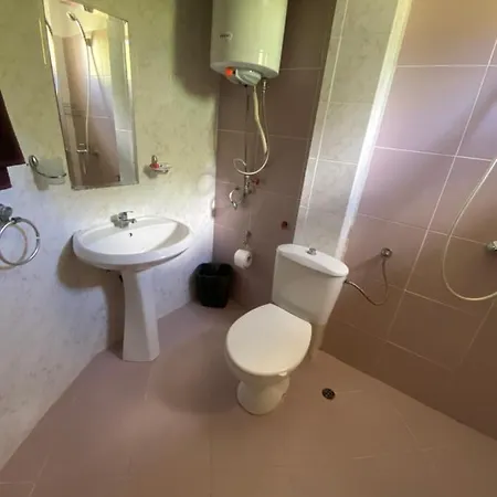 Family Rai-only Adults