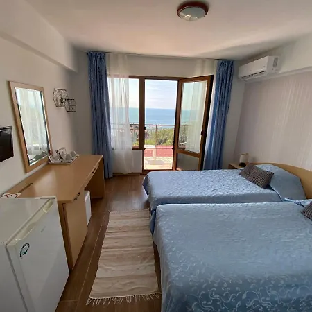 Family Rai-only Adults 3*