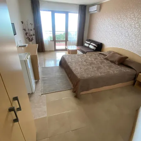 Hotell Family Rai-only Adults 3*