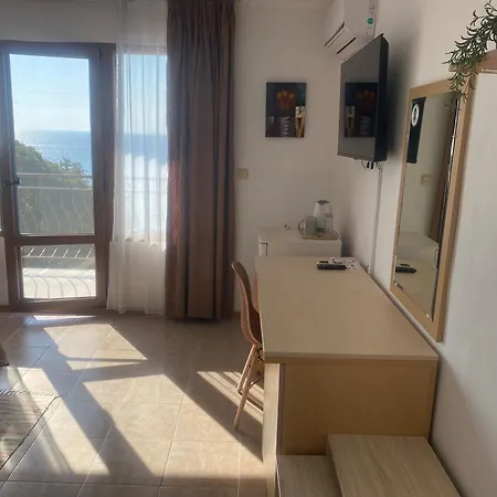 Only Adults- Rai 3* 金沙