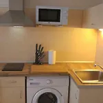 Only Adults- Rai ホテル