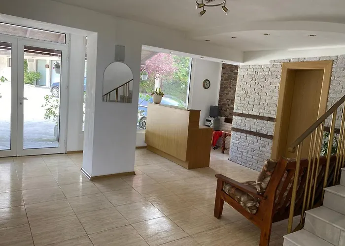 Only Adults- Rai ホテル ゴールデンサンド