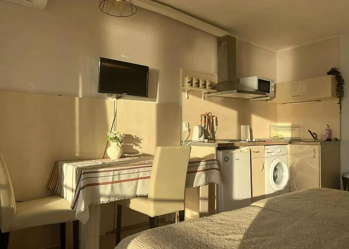 Only Adults- Rai 3* Nisipurile de Aur